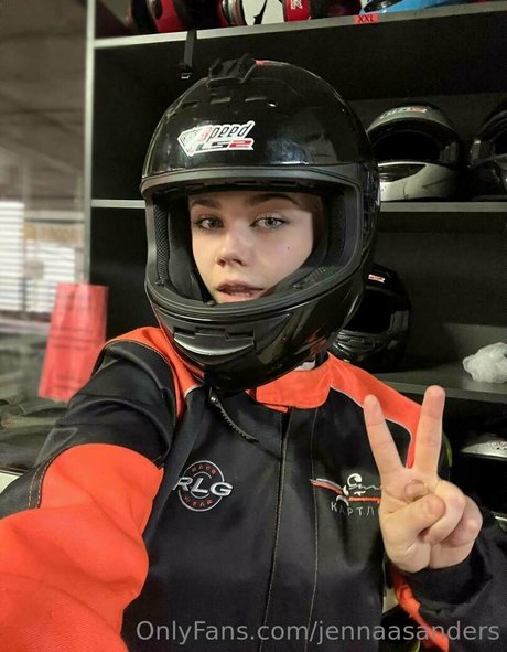 jennaasanders top actress picture