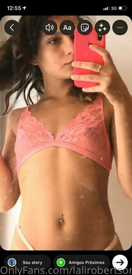 lalirobertson erotic model pics