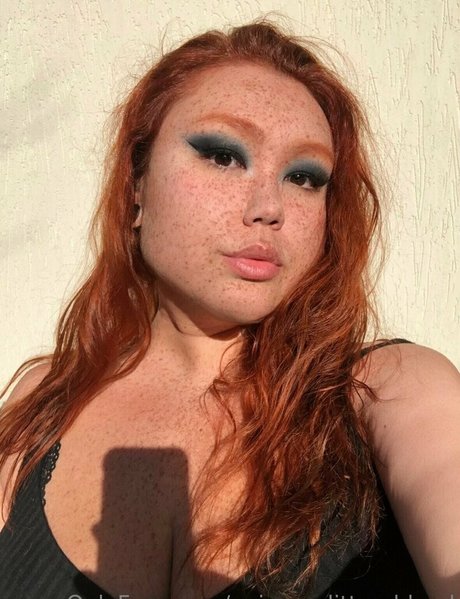 Unicornglitteryblood exclusive model archive