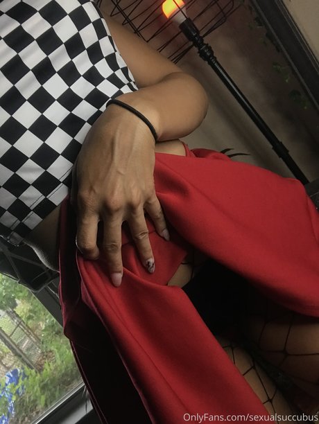 E Gamer Girlfriend star perfect photo