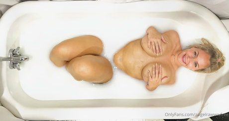 angelrawww star high quality pics