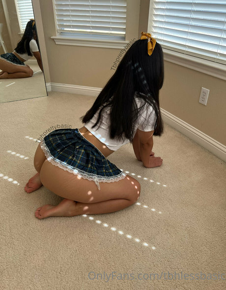 tbhprettybasic erotic actress pictures