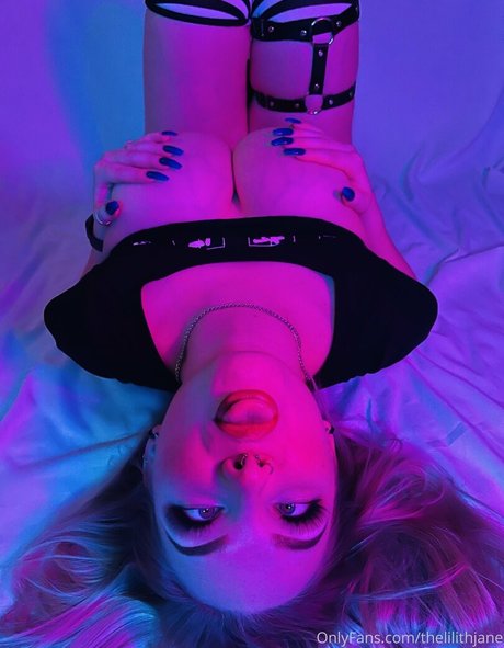 Lilith Jane adult star image