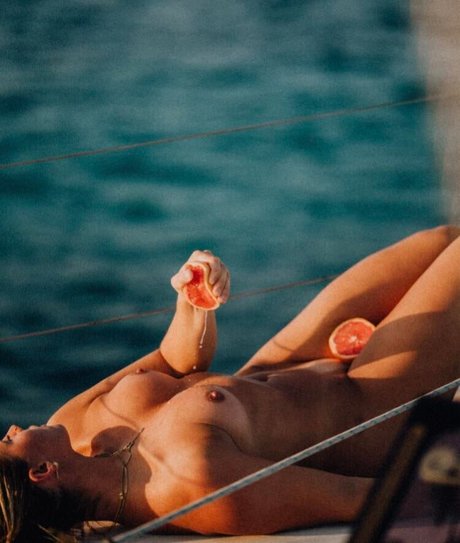 Loowky exclusive star images