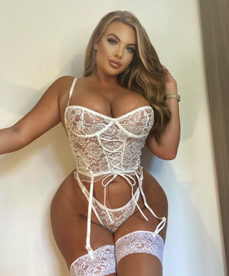 mature asian onlyfans beautiful naked image