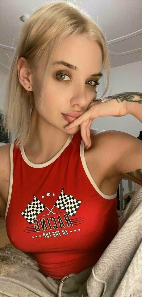 Sweet Aliceee pornstar erotic img