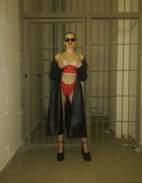 Ana maks perfect star pictures