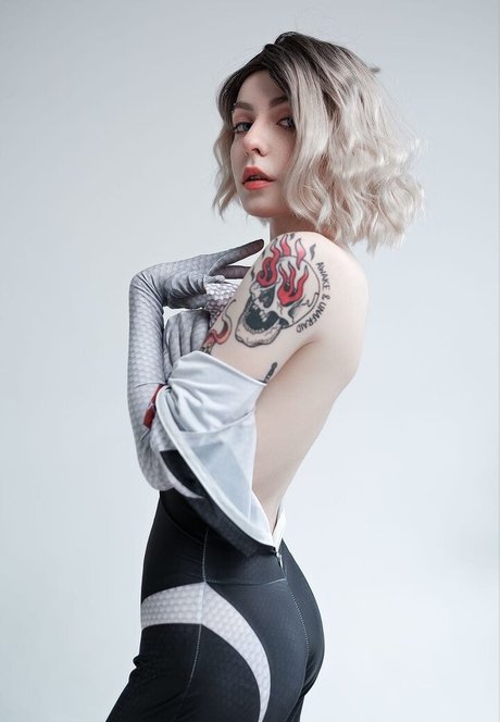 itsadeathwish erotic pornstar gallery