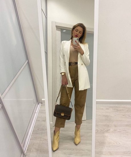 Merelin porn model photo