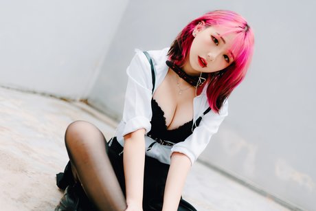 Akaei Ray beautiful model photo