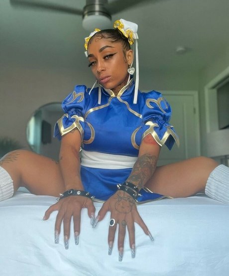 helloomcfly star high quality picture