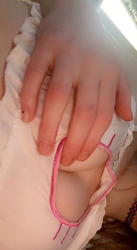 KittySophie exclusive pornstar images