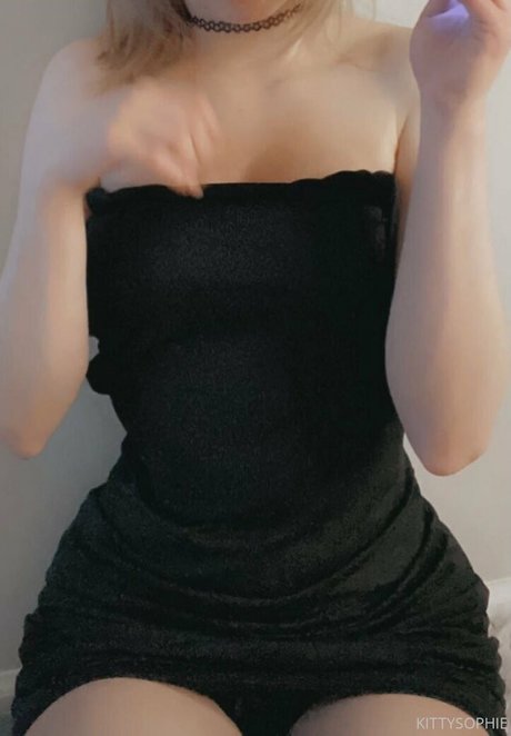 KittySophie hot actress images