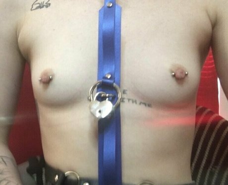 lucyxmachina porn model image