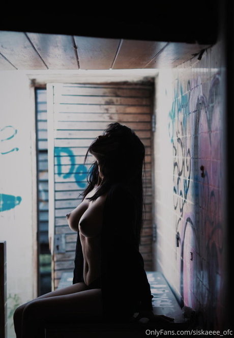 Siskaeee ofc exclusive pornstar pictures