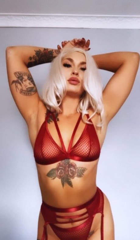 harrietellenshaw model naked gallery