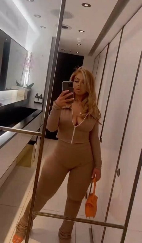 Esmee Dream star beautiful pics