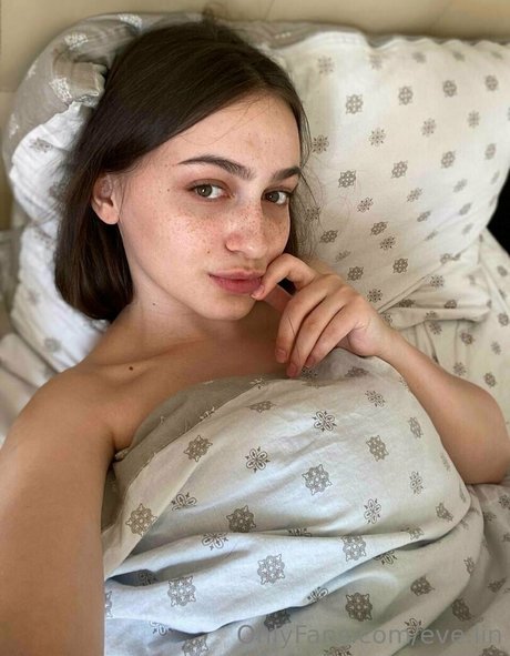 eve lin art pornstar photo