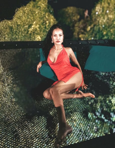 Yourgoldfish exclusive pornstar pic