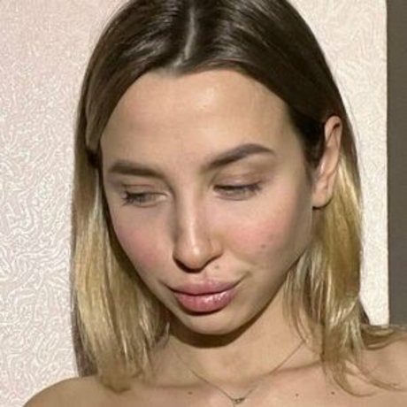 Babysitterlera perfect actress picture