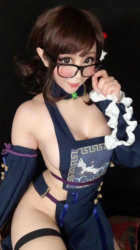 Vivid Vision model naked images