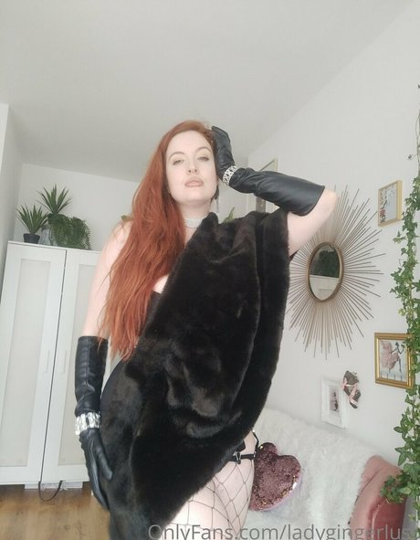 Ladygingerlust hot pornstar img