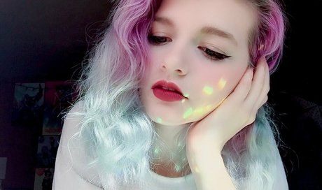 Aelarose art model photos