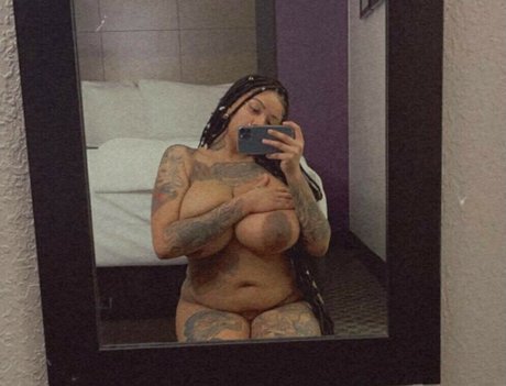 tight teen pussy onlyfans top photos