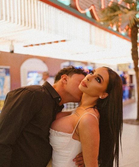 Claudiaxxxrose vip adult star pic