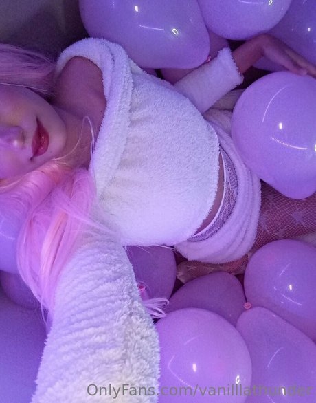 Vanilllathunder xxx model galleries