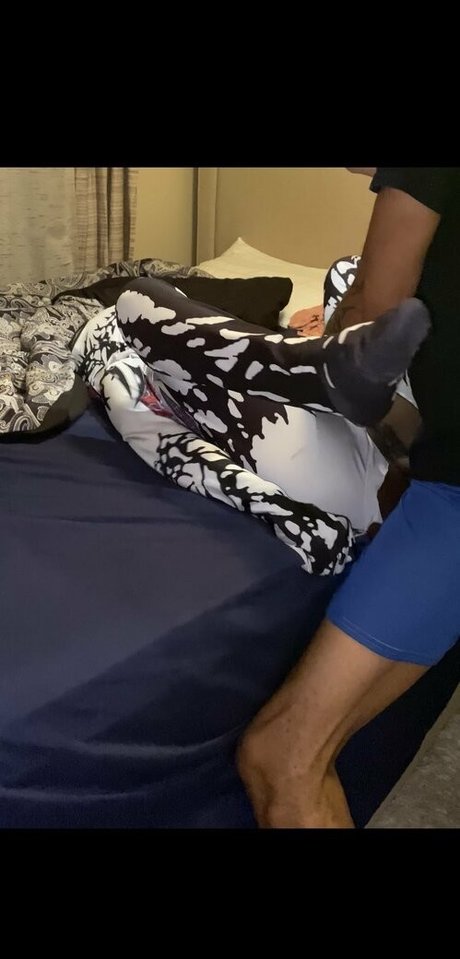 realmilesandgwen star pornographic photos