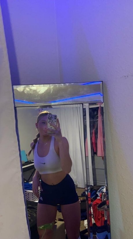 Oakleymiddleton18 pornstar xxx pictures