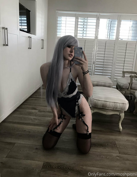 Moshpitmi star sex pic