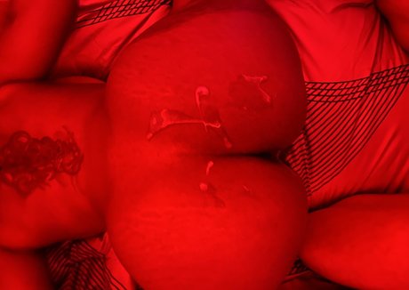 Quediaz model pornographic image