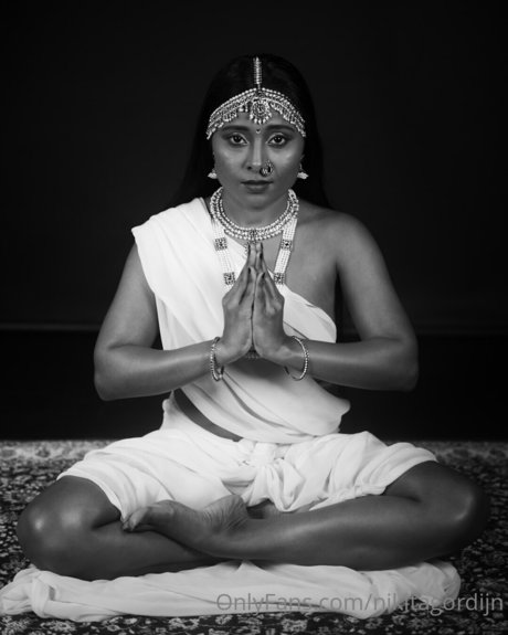 Nikita Gordijn erotic model images