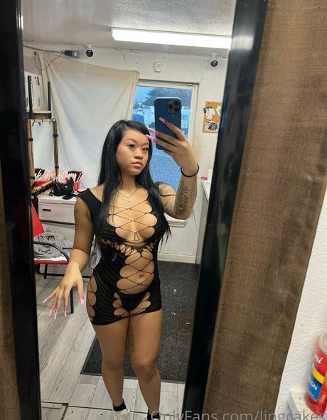 lingcakes pretty pornstar img