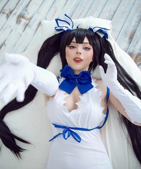 Mayweda Cosplay star perfect image