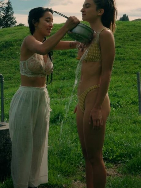 Isabel Paige free star pic