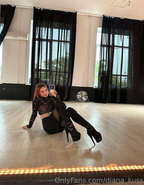 diana kuss erotic actress image