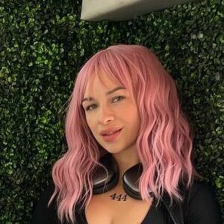 lindseyparanormal star pornographic pics