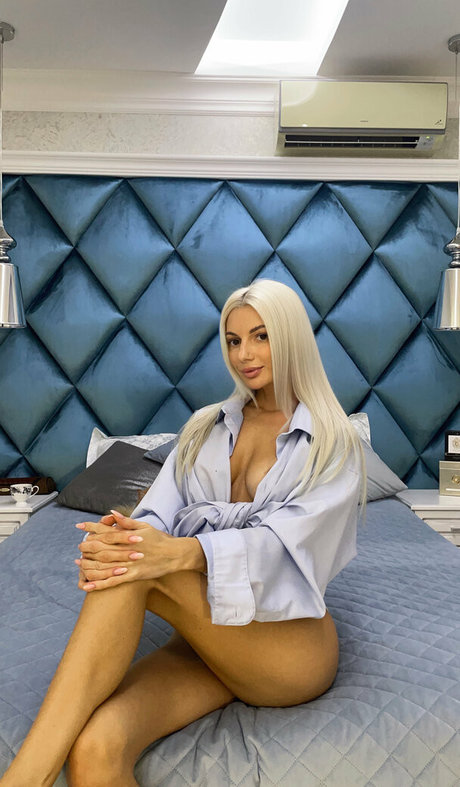 calif0rniumlady sexy actress photo