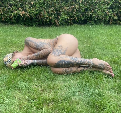 bbyekra erotic model galleries