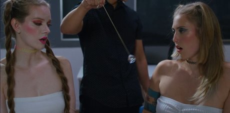 Erin Everheart model nude pic