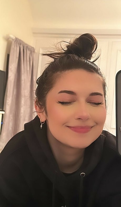 Harrie Silver model adult image