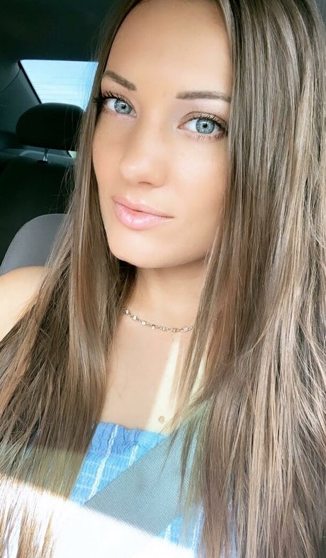 Britney Marie pornstar naked img