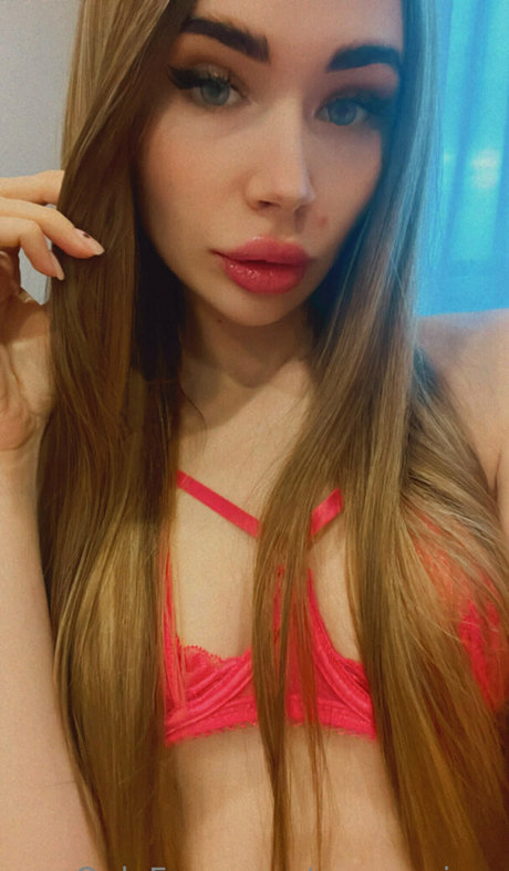 your opium hot star photo