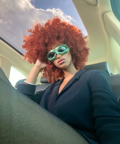 Solaya Ismail pornstar top picture