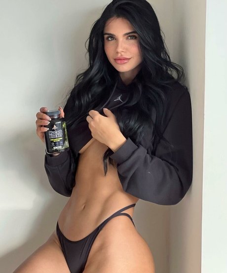 Stephany Gonzalez porn actress pics