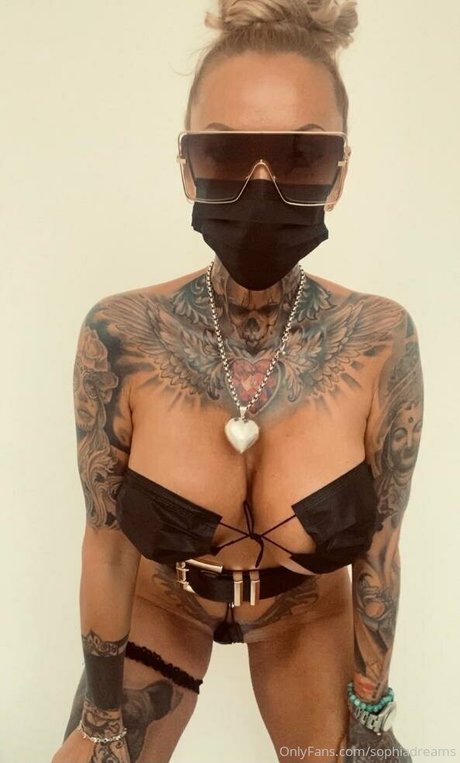 sophiadreams model art pic