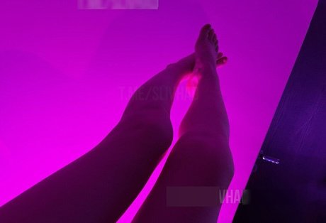 Leron Baron star nude img